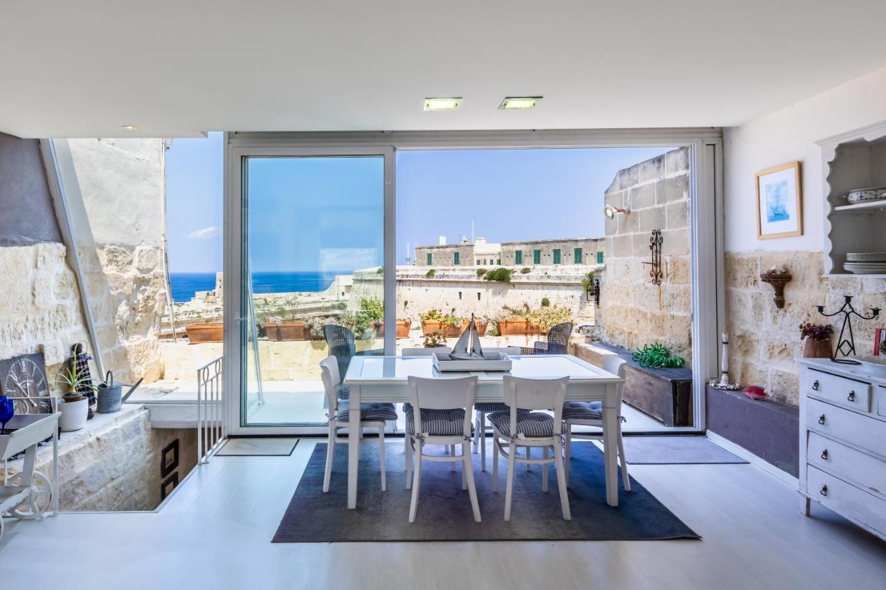 Valletta Bastions Seafront House Exterior photo